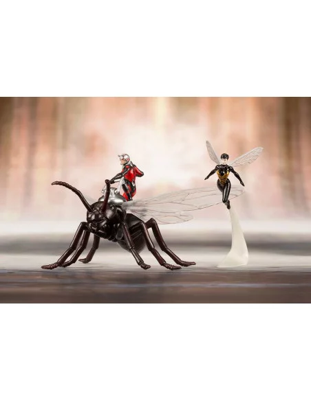 es::Marvel Comics Estatua PVC Avengers Series ARTFX+ 1/10 Astonishing Ant-Man & Wasp 19 cm
