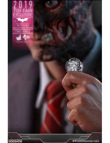 es::The Dark Knight Figura 1/6 Two-Face 2019 Toy Fair Exclusive Hot Toys 31 cm
