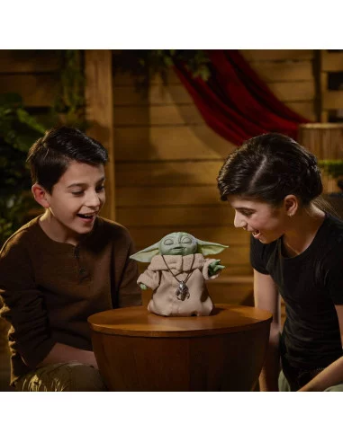 es::Star Wars The Mandalorian Figura Electrónica The Child Baby Yoda Animatronic Edition 25 cm