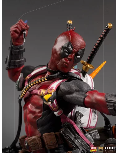 es::Marvel Comics Estatua 1/10 BDS Deluxe Art Scale Deadpool 24 cm