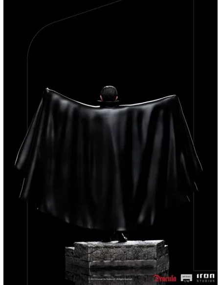 es::Universal Monsters Estatua 1/10 Art Scale Dracula 22 cm