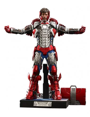 es::Iron Man 2 Figura Deluxe 1/6 Tony Stark Mark V Suit Up Version Hot Toys 31 cm