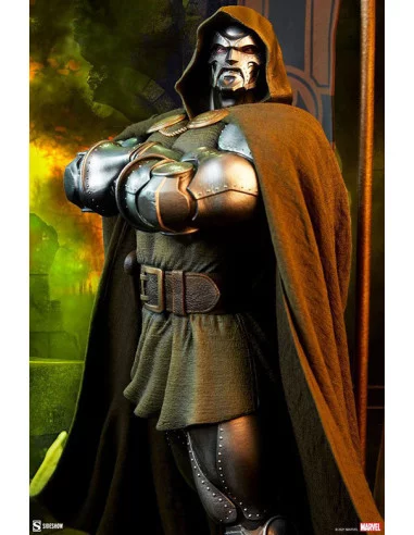 es::Marvel Maquette Doctor Doom 69 cm
