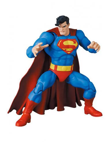 es::Batman: The Dark Knight Returns Figura MAF EX Superman 16 cm