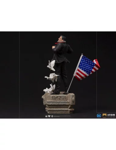 es::DC Comics Estatua 1/10 Deluxe Art Scale Clark Kent 29 cm