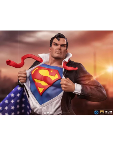 es::DC Comics Estatua 1/10 Deluxe Art Scale Clark Kent 29 cm