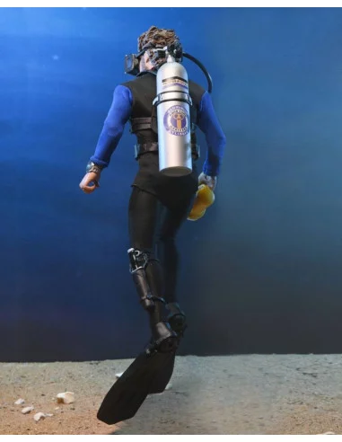 es::Tiburón Figura Clothed Matt Hooper (Shark Cage) 20 cm