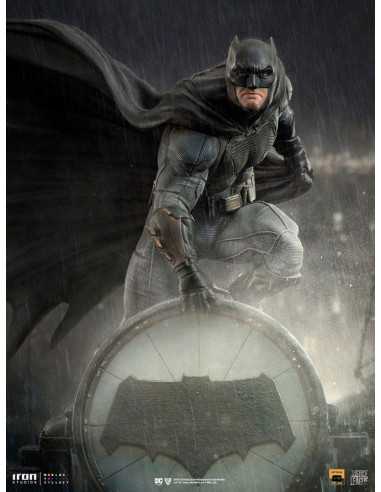es::Zack Snyder's Justice League Deluxe Art Scale Statue 1/10 Batman on Batsignal 28 cm
