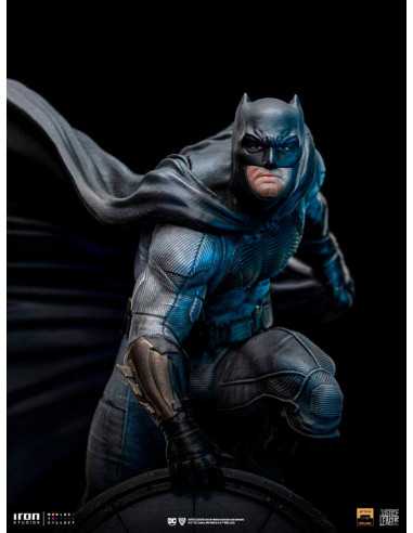 es::Zack Snyder's Justice League Deluxe Art Scale Statue 1/10 Batman on Batsignal 28 cm