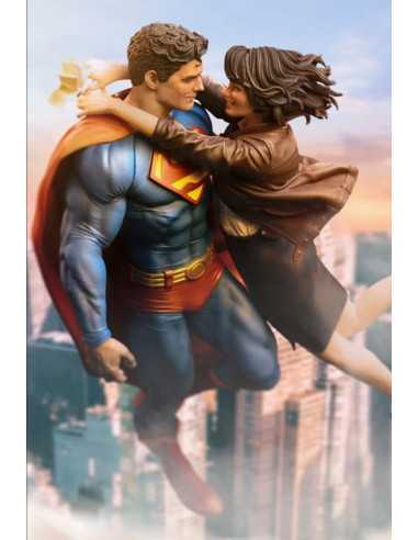 es::Superman Estatua DC Comics - Diorama 1/6 Superman and Lois Lane 57 cm