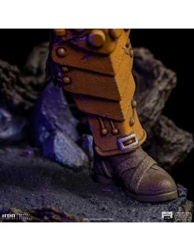 es::Masters of the Universe Estatua Man-At-Arms Art Scale Deluxe 23 cm 