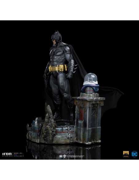 es::DC Comics Estatua Art Scale 1/10 Batman Unleashed Deluxe 24 cm