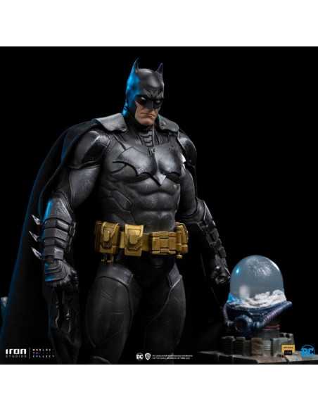 es::DC Comics Estatua Art Scale 1/10 Batman Unleashed Deluxe 24 cm