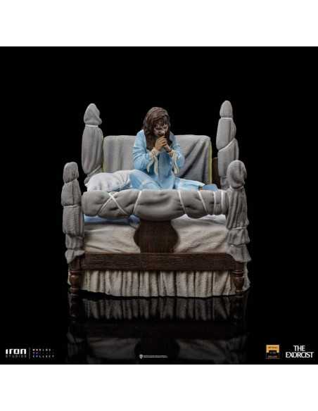 es::El Exorcista Estatua Deluxe Art Scale 1/10 Possessed Regan McNeil 14 cm 