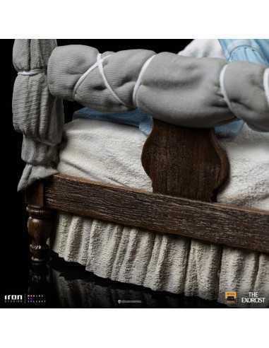 es::El Exorcista Estatua Deluxe Art Scale 1/10 Possessed Regan McNeil 14 cm