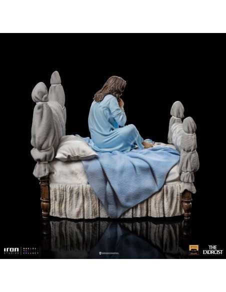 es::El Exorcista Estatua Deluxe Art Scale 1/10 Possessed Regan McNeil 14 cm 