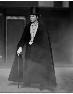 es::Universal Monsters Figura Ultimate Dracula (Carfax Abbey) 18 cm 2