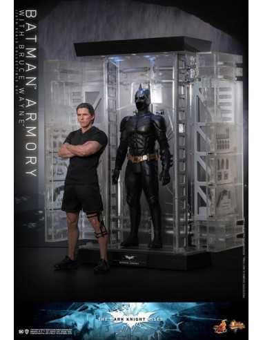 es::Batman The Dark Knight Rises Figuras y Diorama 1/6 Batman Armory with Bruce Wayne 30 cm