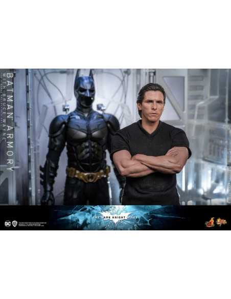 es::Batman The Dark Knight Rises Figuras y Diorama 1/6 Batman Armory with Bruce Wayne 30 cm