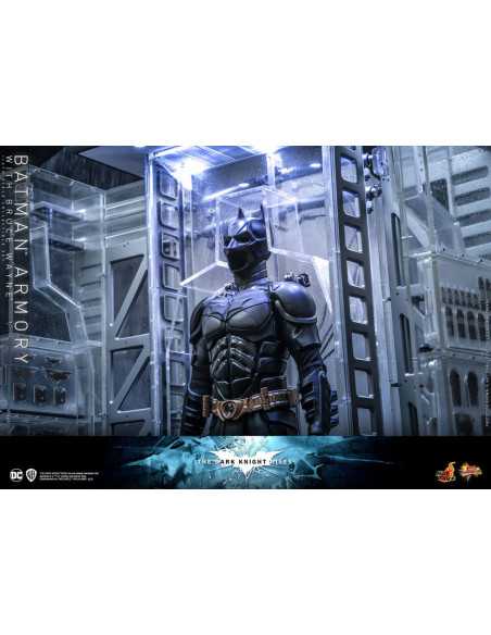 es::Batman The Dark Knight Rises Figuras y Diorama 1/6 Batman Armory with Bruce Wayne 30 cm