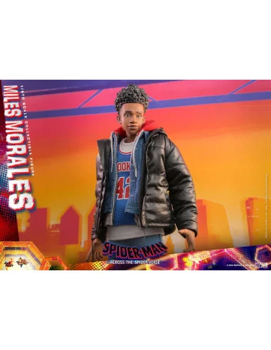 es::Spider-Man: Across the Spider-Verse Figura 1/6 Miles Morales Hot Toys 29 cm