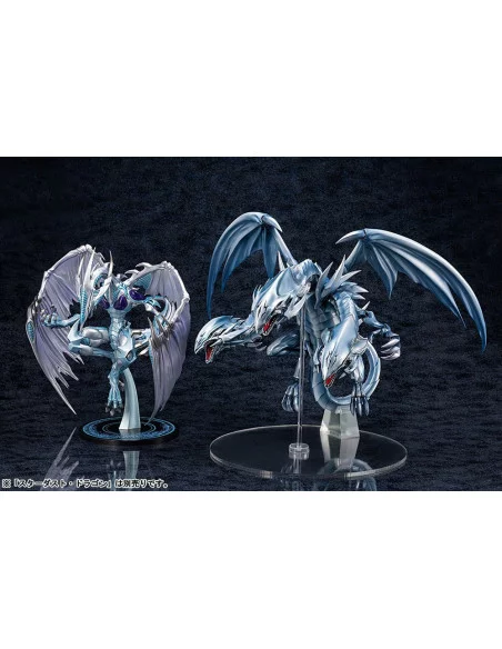 Yu-Gi-Oh! Estatua PVC Blue-Eyes Ultimate Dragon 35 cm Yu-Gi-Oh! Estatua PVC Blue-Eyes Ultimate Dragon 35 cm