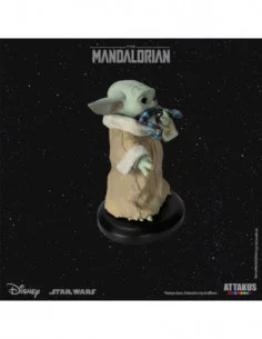 Star Wars: The Mandalorian Classic Collection Estatua 1/5 Grogu Eating Frog 10 cm 2
