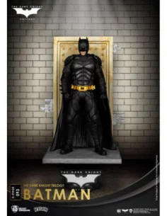 DC Comics Diorama PVC D-Stage The Dark Knight Trilogy Batman 16 cm