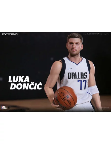 NBA Collection Figura Real Masterpiece 1/6 Luka Doncic 30 cm NBA Collection Figura Real Masterpiece 1/6 Luka Doncic 30 cm