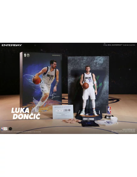 NBA Collection Figura Real Masterpiece 1/6 Luka Doncic 30 cm NBA Collection Figura Real Masterpiece 1/6 Luka Doncic 30 cm
