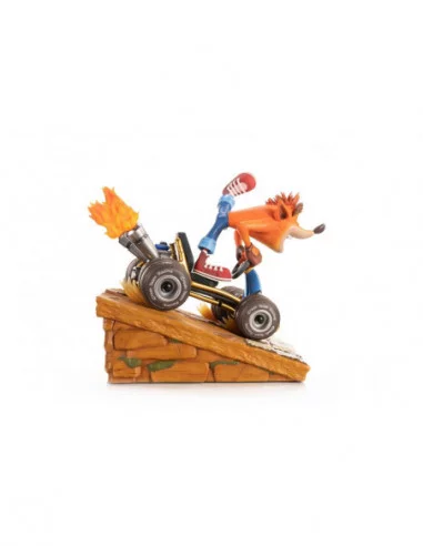 Crash Team Racing Nitro-Fueled Estatua Crash in Kart 31 cm