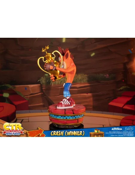Crash Team Racing Nitro-Fueled Estatua Crash (Winner) 46 cm Crash Team Racing Nitro-Fueled Estatua Crash (Winner) 46 cm