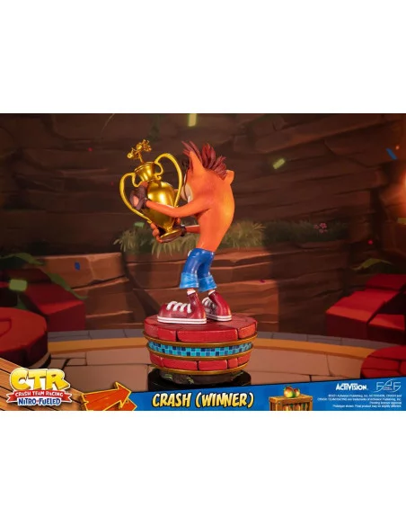 Crash Team Racing Nitro-Fueled Estatua Crash (Winner) 46 cm Crash Team Racing Nitro-Fueled Estatua Crash (Winner) 46 cm