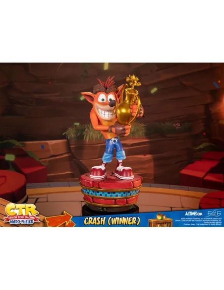 Crash Team Racing Nitro-Fueled Estatua Crash (Winner) 46 cm Crash Team Racing Nitro-Fueled Estatua Crash (Winner) 46 cm