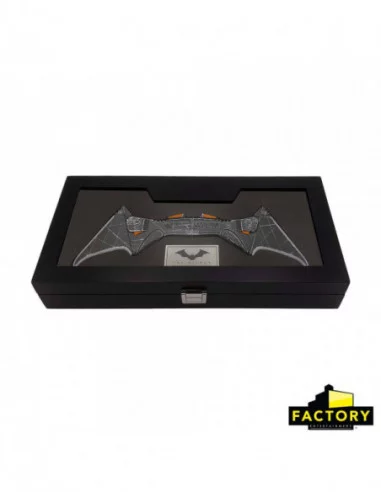 The Batman Réplica 1/1 Batarang Limited Edition 36 cm