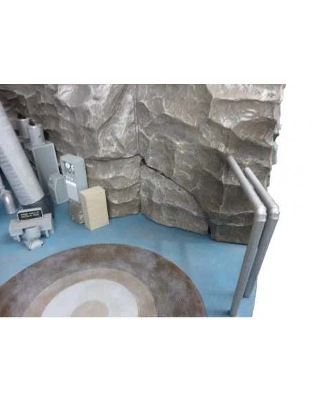 Batman 1966 TV Series Escultura Batcave 46 x 23 cm