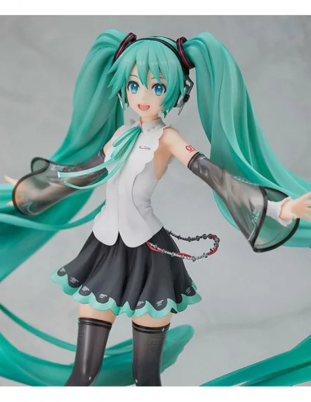 Piapro Characters PVC Statue 1/8 Hatsune Miku NT 22 cm Piapro Characters PVC Statue 1/8 Hatsune Miku NT 22 cm
