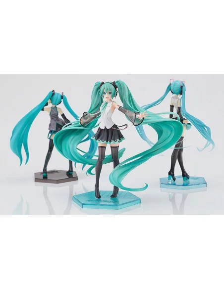 Piapro Characters PVC Statue 1/8 Hatsune Miku NT 22 cm Piapro Characters PVC Statue 1/8 Hatsune Miku NT 22 cm