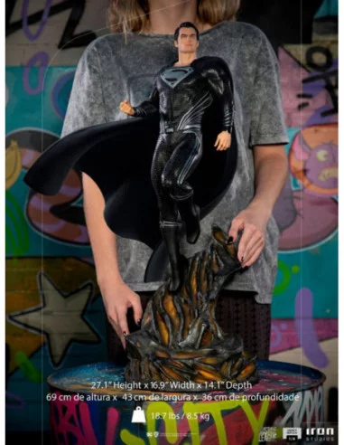 Zack Snyder's Justice League Estatua Art Scale 1/4 Superman Black Suit 69 cm