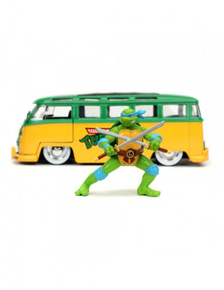 Teenage Mutant Ninja Turtles Vehículo 1/24 Hollywood Rides 1962 VW Bus con Leonardo Figura Teenage Mutant Ninja Turtles Vehículo 1/24 Hollywood Rides 1962 VW Bus con Leonardo Figura