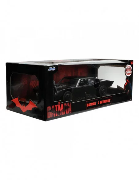 Batman 2022 Vehículo 1/18 Hollywood Rides 2022 Batmobile con Figura