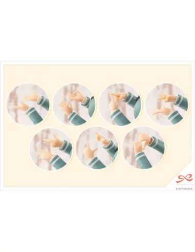 Sousai Shojo Teien Maqueta Plastic Model Kit 1/10 Ritsuka Saeki St. Iris Gauken Girls' High School Winter Clothes 16 cm