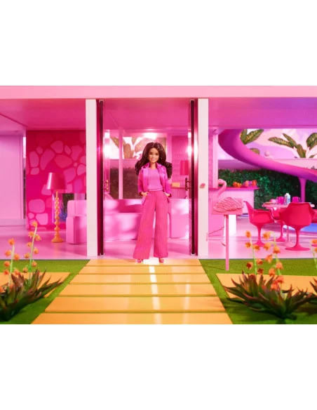 Barbie The Movie Muñeca Gloria Wearing Pink Power Pantsuit