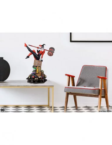 DC Comics Estatua 1/4 Harley Quinn 58 cm