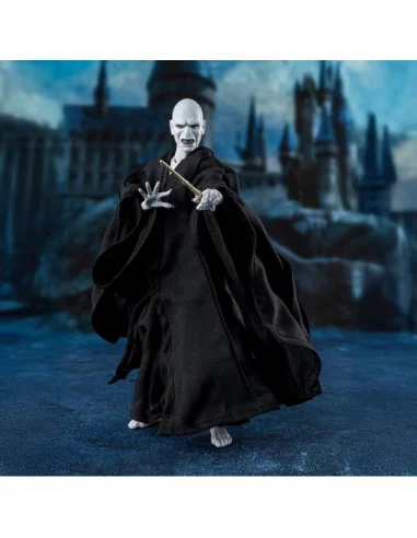 es::Harry Potter y el cáliz de fuego. Figura S.H. Figuarts Lord Voldemort 15 cm