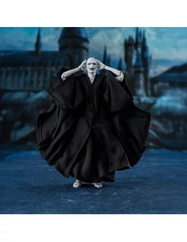es::Harry Potter y el cáliz de fuego. Figura S.H. Figuarts Lord Voldemort 15 cm