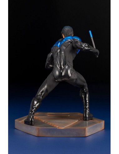 es::DC Comics Estatua ARTFX Teen Titans Series 1/6 Nightwing 25 cm
