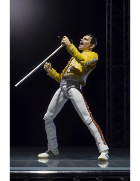 es::Queen Figura 14 cm Freddie Mercury S.H. Figuarts