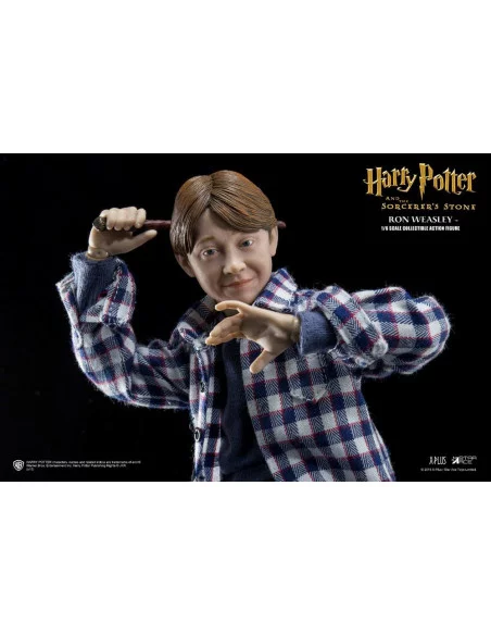 es::Harry Potter My Favourite Movie Figura 1/6 Ron Child XMAS Version 25 cm