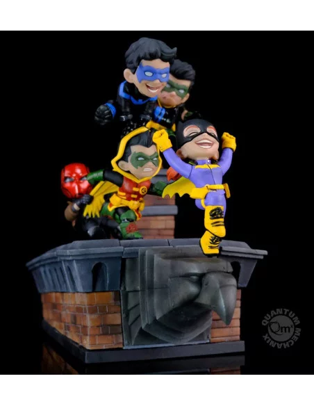 es::DC Comics Diorama Q-Master Gotham Rooftop 28 cm